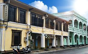 Sunny Hostel Phuket